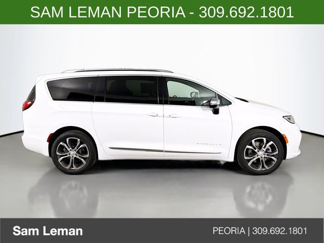 New 2026 Chrysler Pacifica Pinnacle AWD/4WD image 8