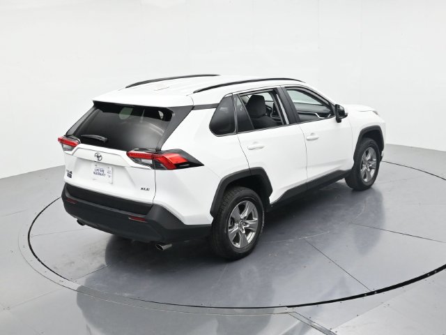 Used 2024 Toyota RAV4 XLE FWD image 41