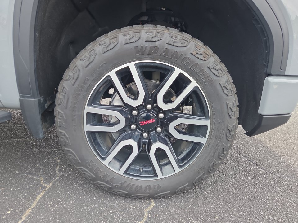 Used 2024 GMC Sierra 1500 AT4 w/ AT4 Carbonpro Edition AWD/4WD image 29