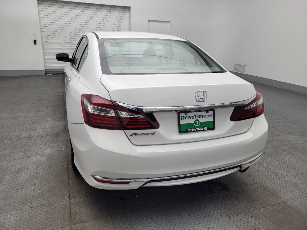 Used 2016 Honda Accord LX image 6
