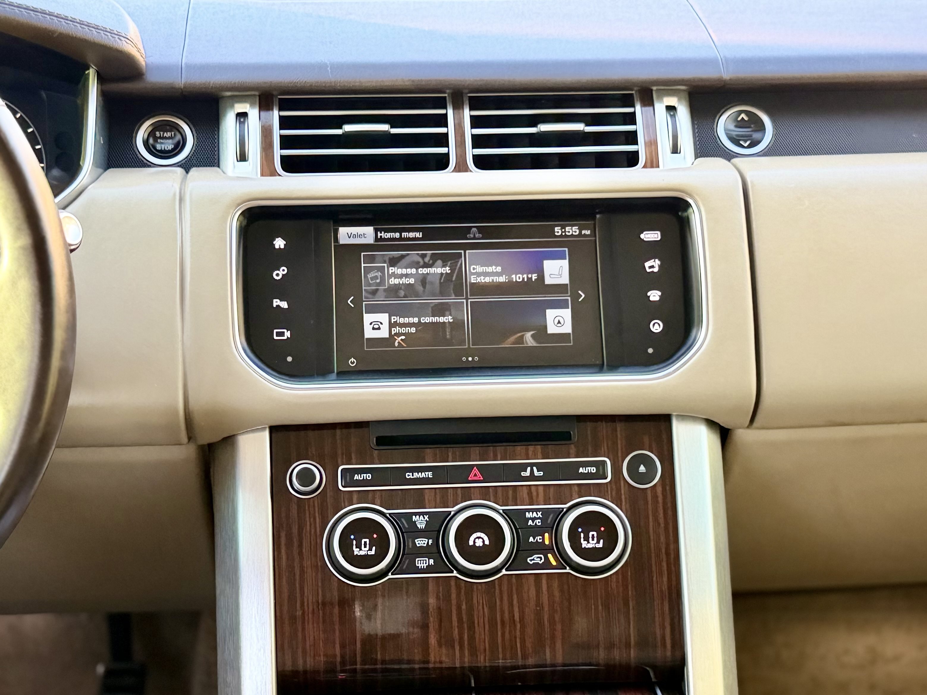 Used 2016 Land Rover Range Rover Supercharged AWD/4WD image 26