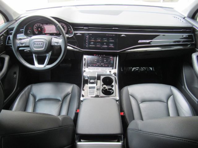 Used 2023 Audi Q7 2.0T Premium Plus w/ Premium Plus Package image 3