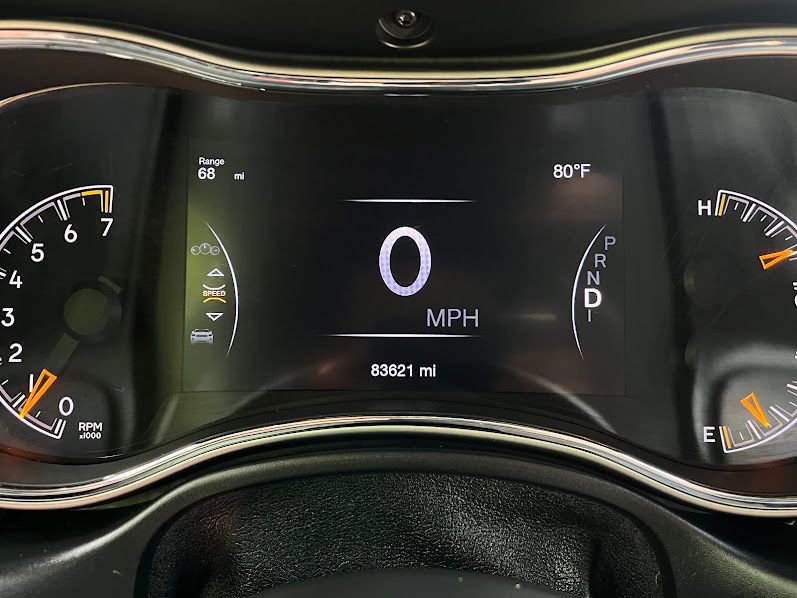 Used 2019 Jeep Grand Cherokee Limited AWD/4WD image 12