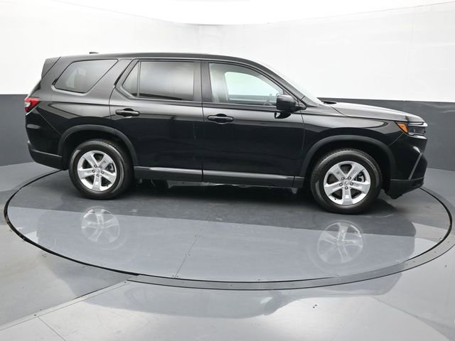 Used 2024 Honda Pilot LX image 6