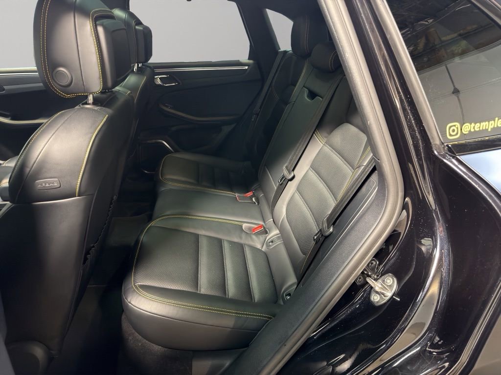 Used 2023 Porsche Macan GTS AWD/4WD image 17