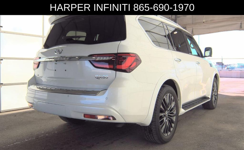 Used 2024 INFINITI QX80 Sensory w/ Cargo Package image 3