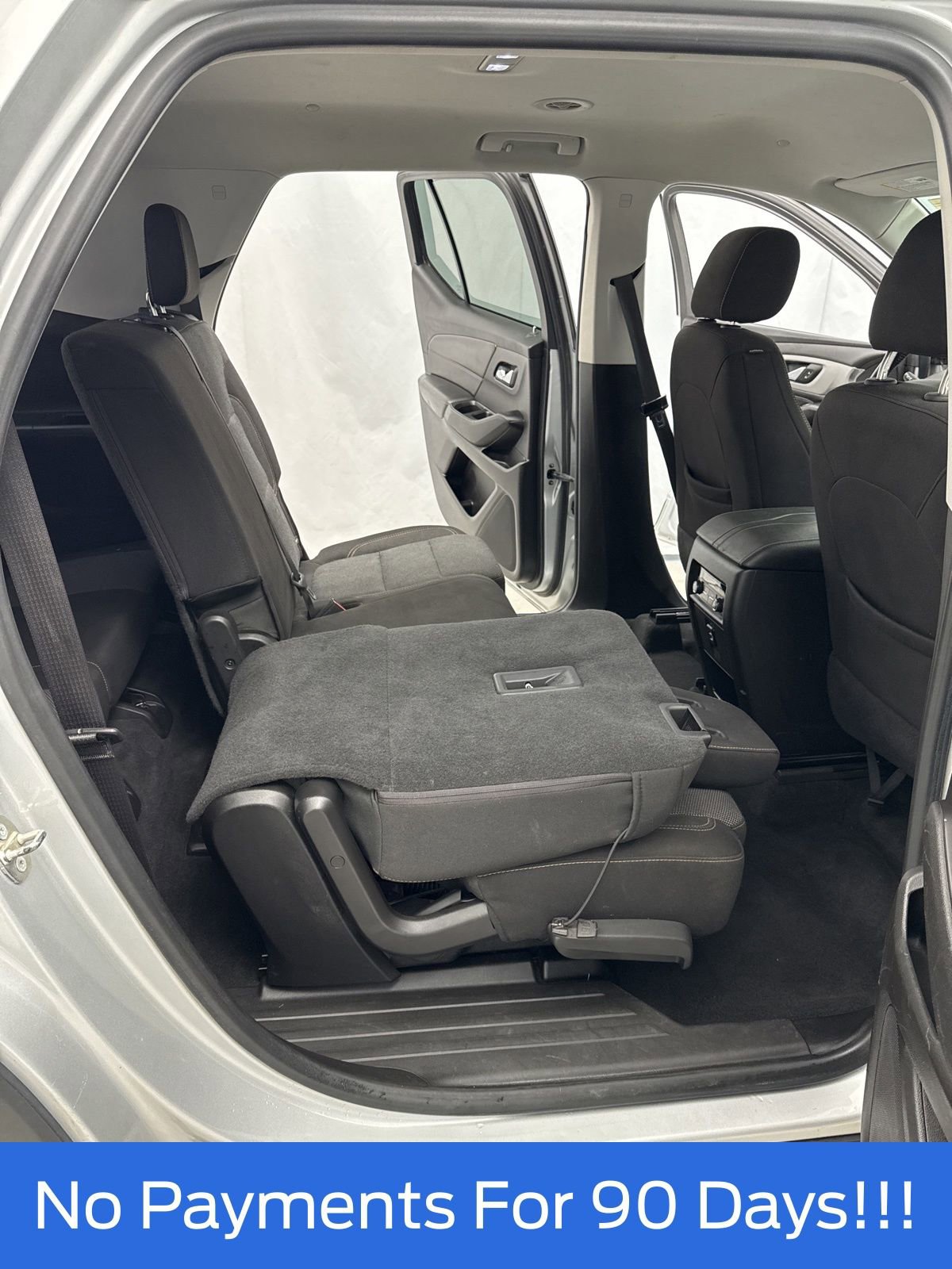 Used 2018 Chevrolet Traverse LT image 37