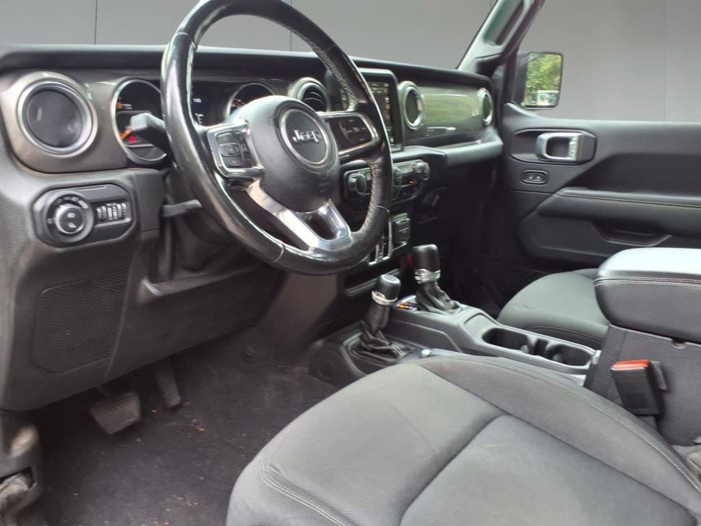 Used 2021 Jeep Gladiator Overland image 11