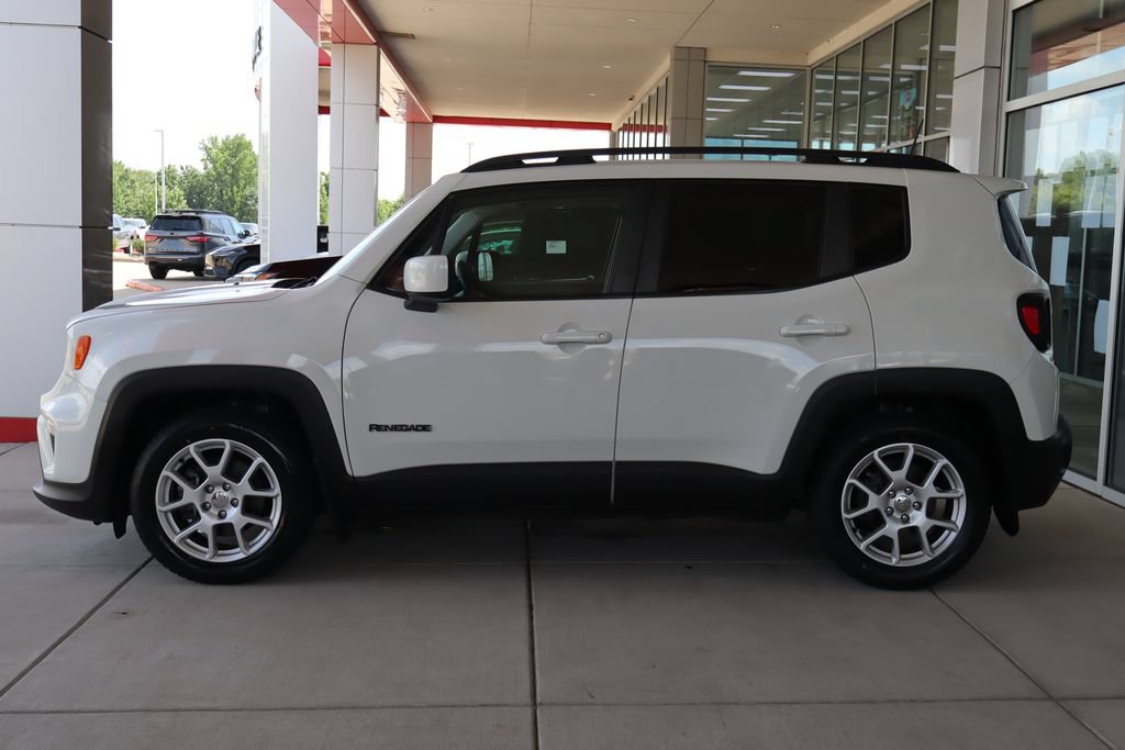 Used 2019 Jeep Renegade Latitude FWD image 4