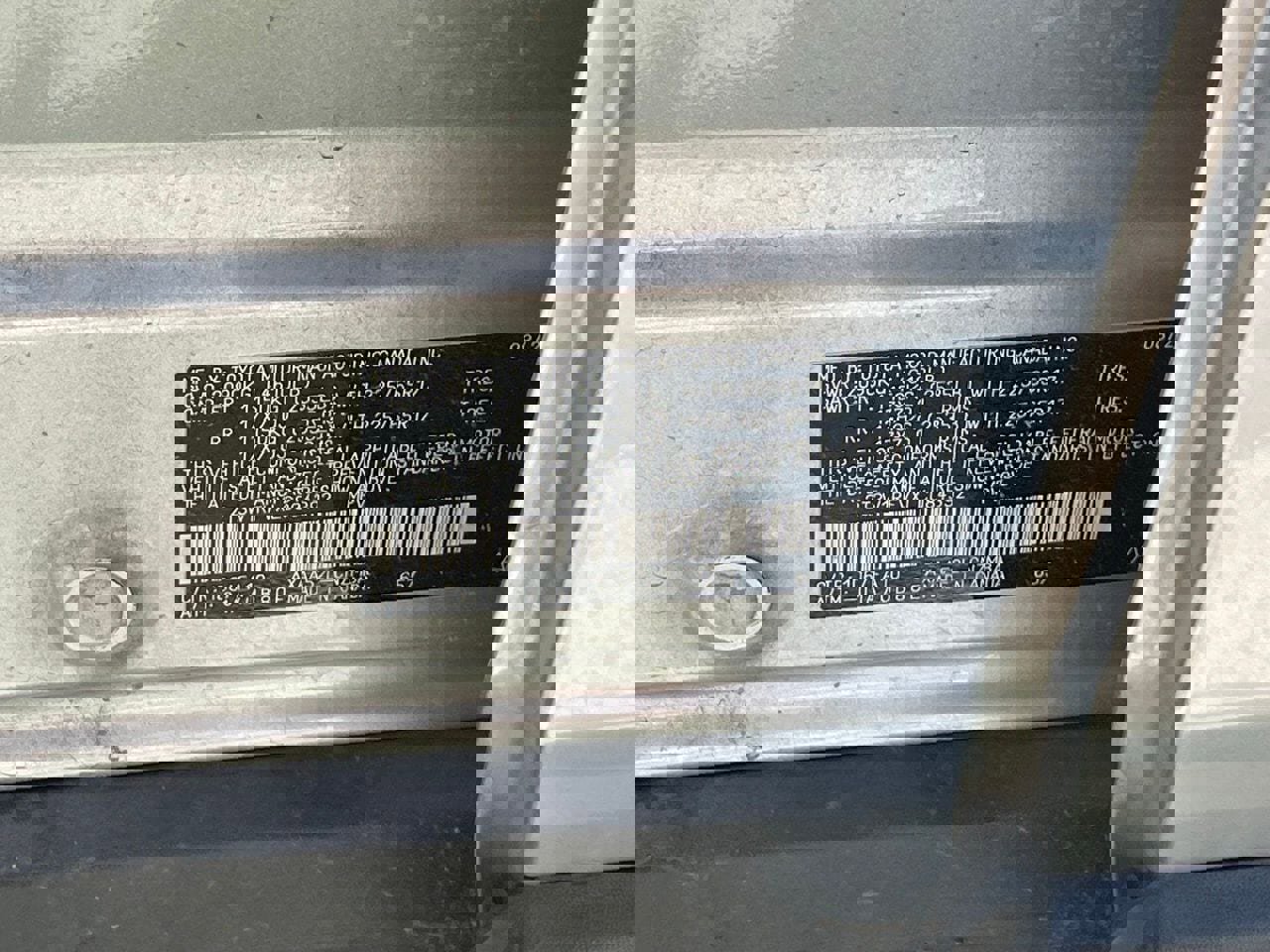 Used 2020 Toyota RAV4 XLE w/ Carpet Mat Package image 14