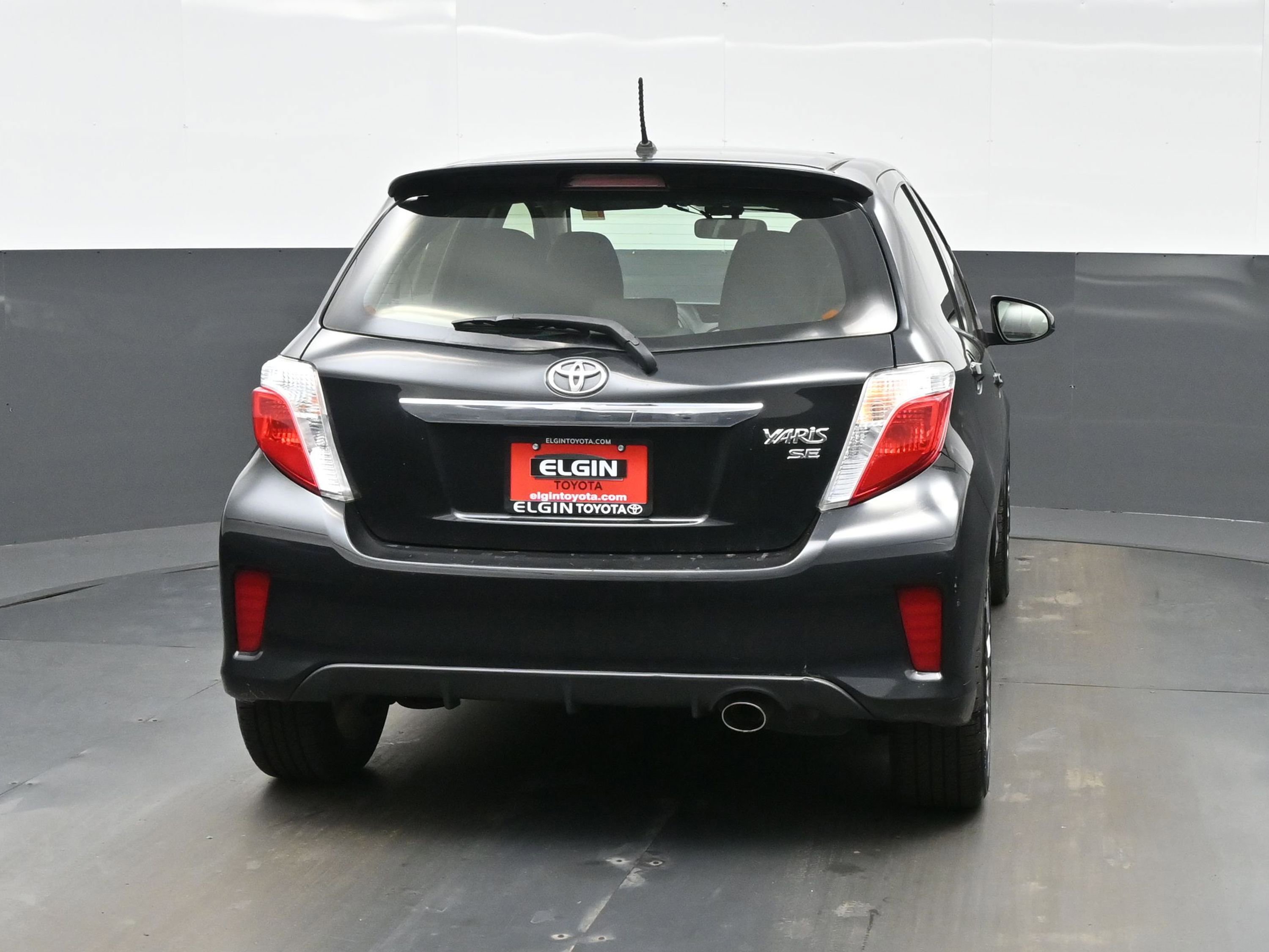 Used 2014 Toyota Yaris SE FWD image 5