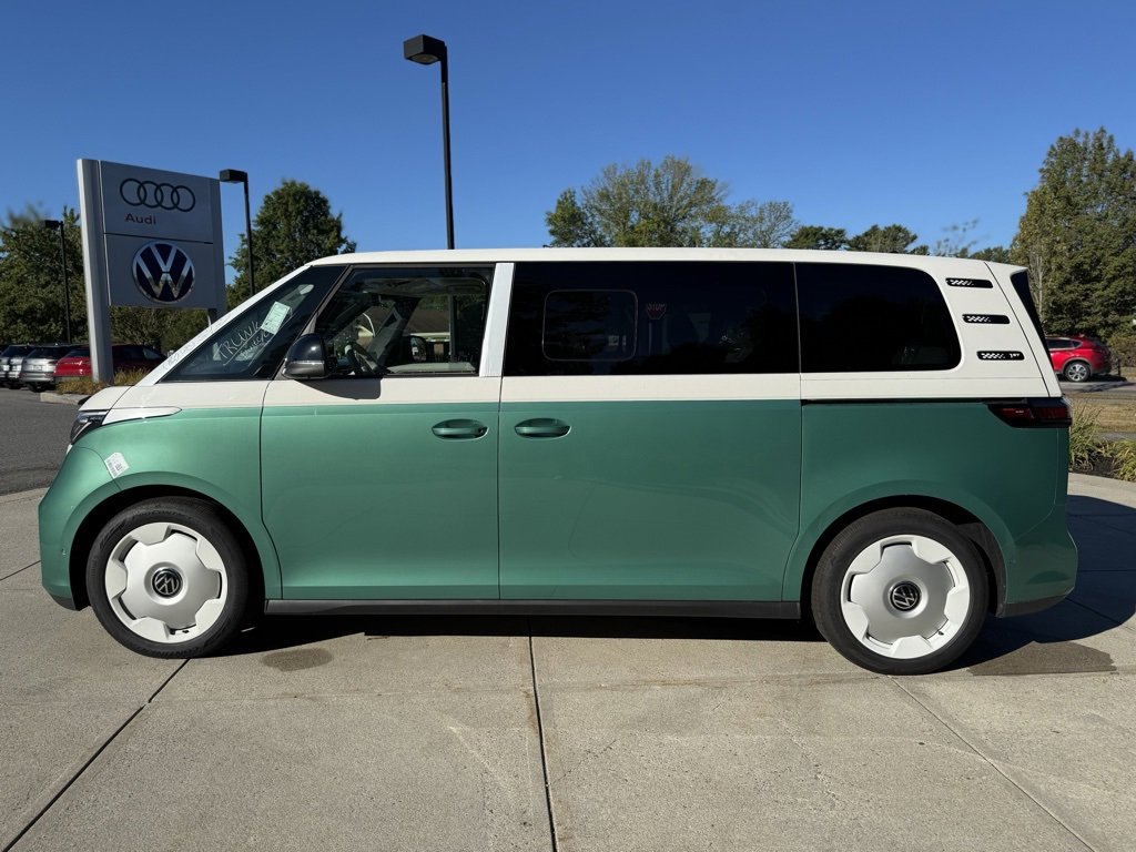 New 2025 Volkswagen ID. Buzz 1st Edition image 14