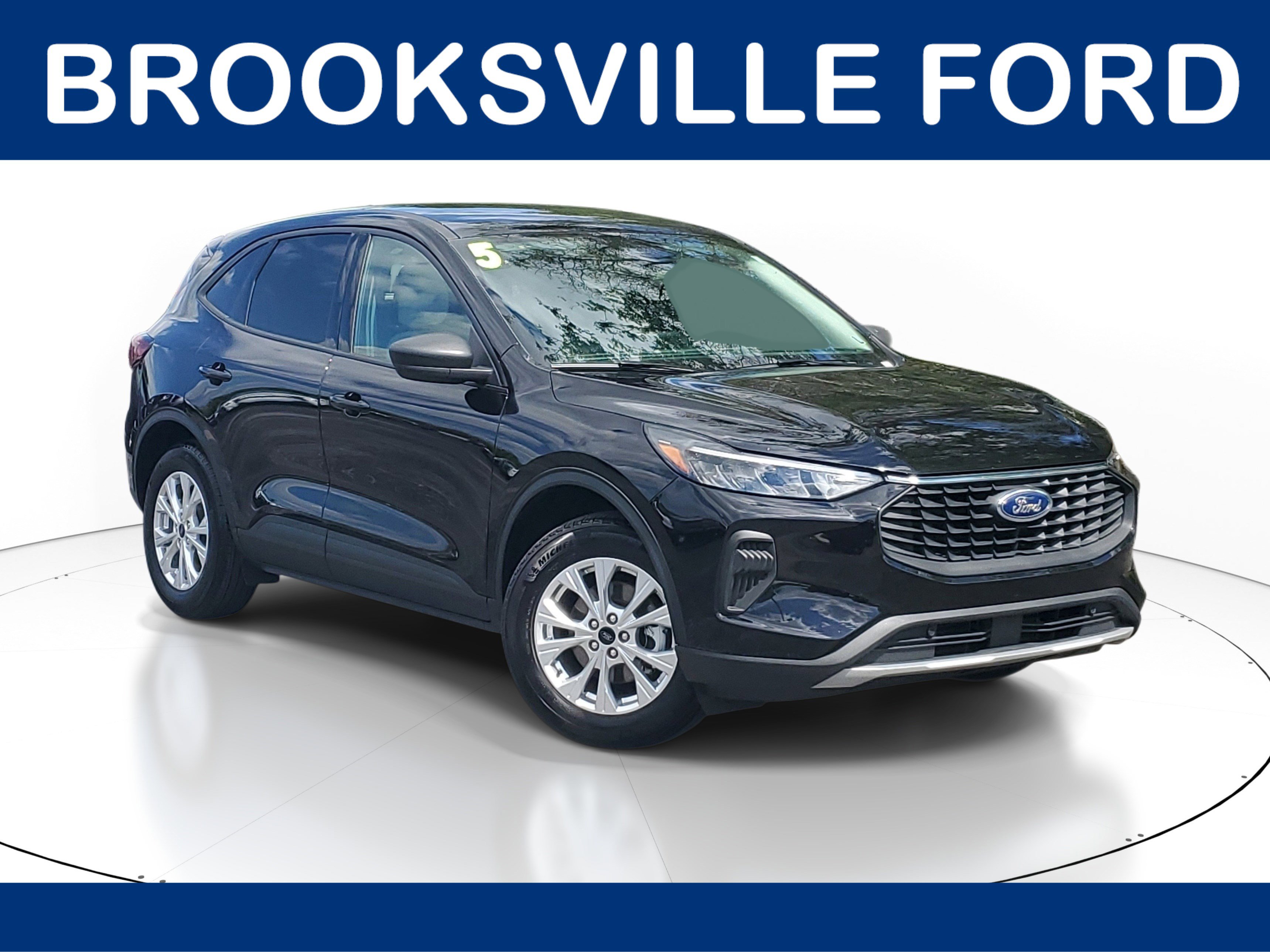 Used 2025 Ford Escape Active FWD image 1
