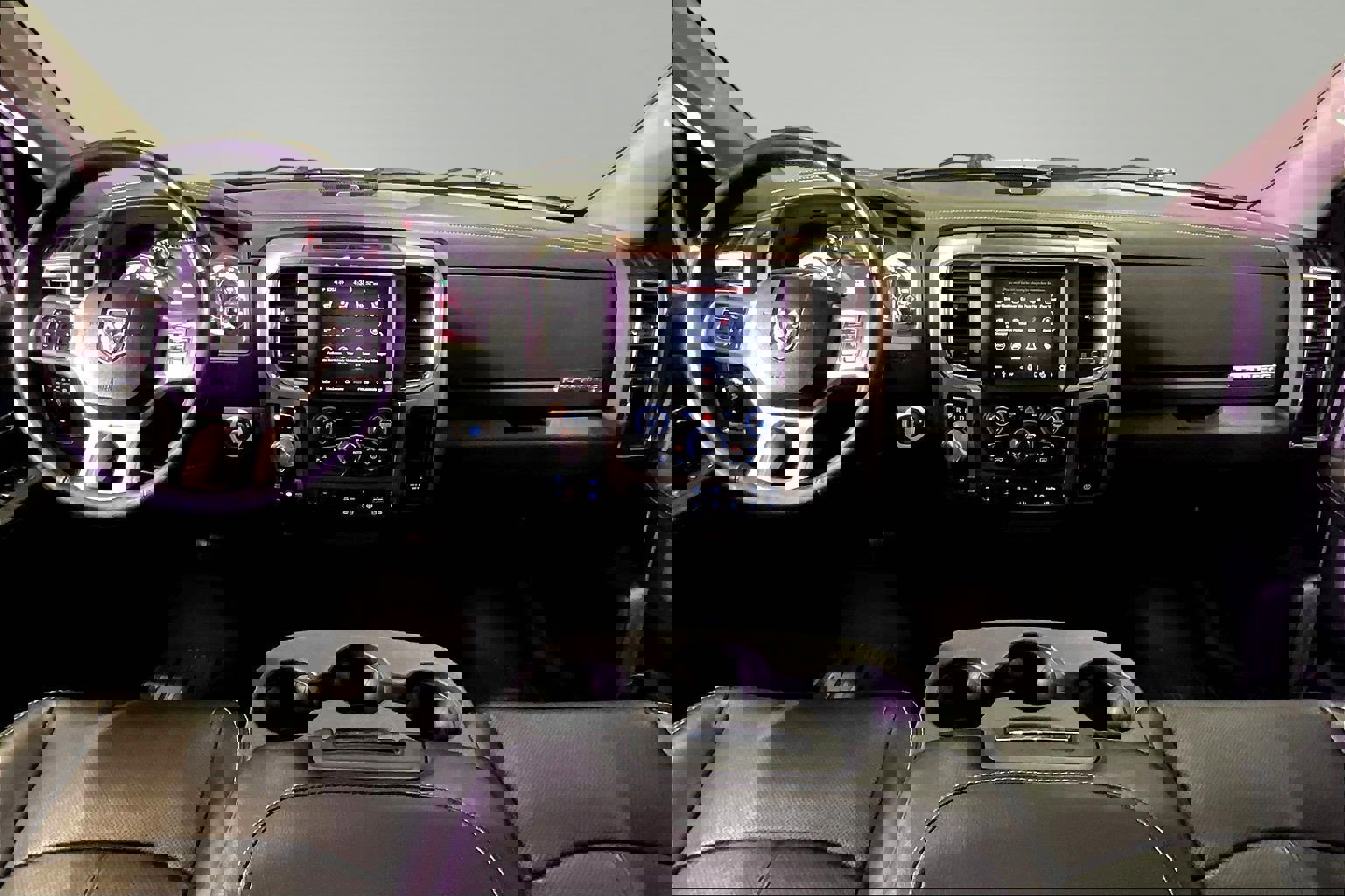 Used 2018 RAM 1500 Laramie w/ Convenience Group image 8