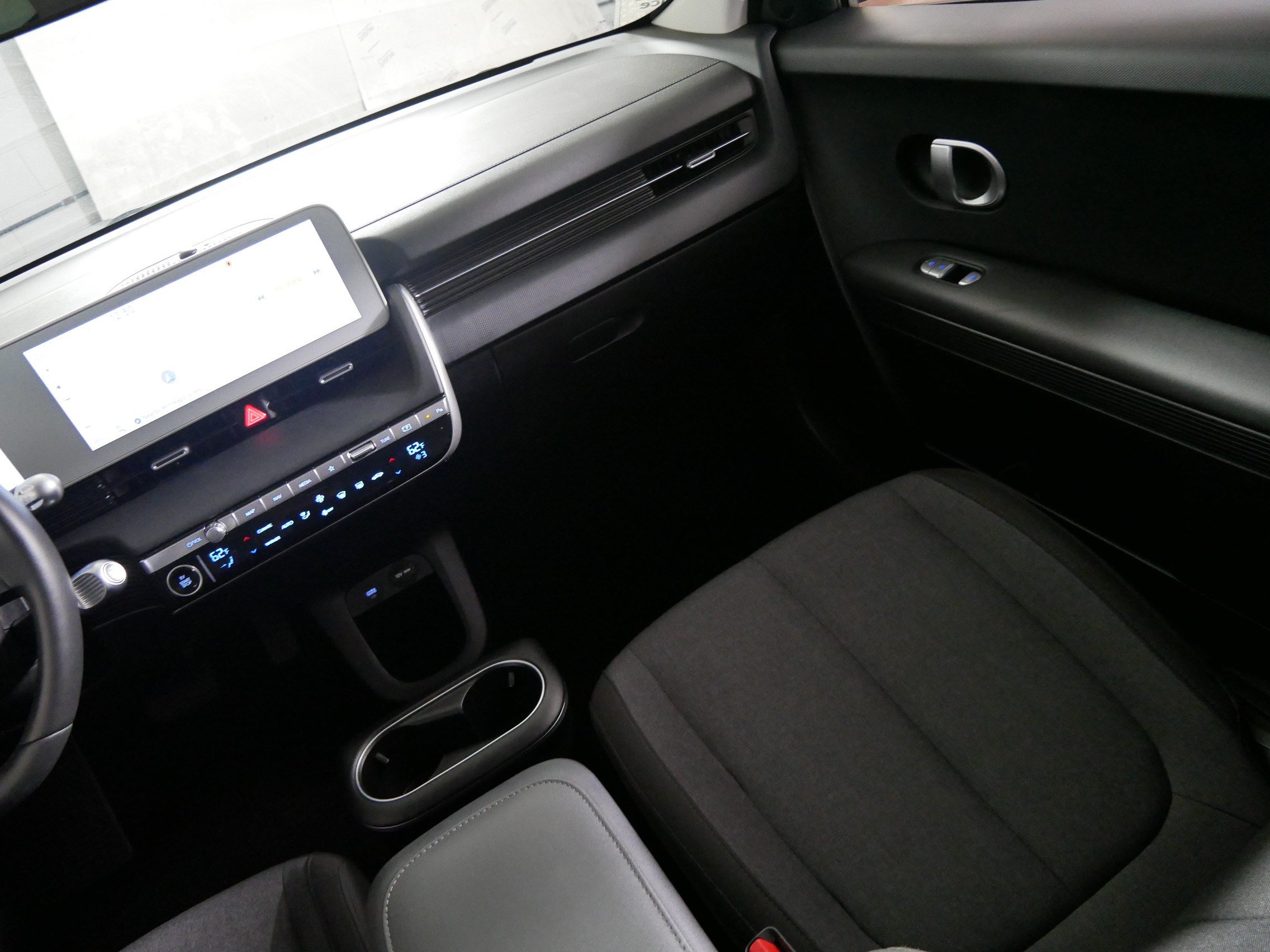 Used 2024 Hyundai Ioniq 5 SEL AWD/4WD image 11