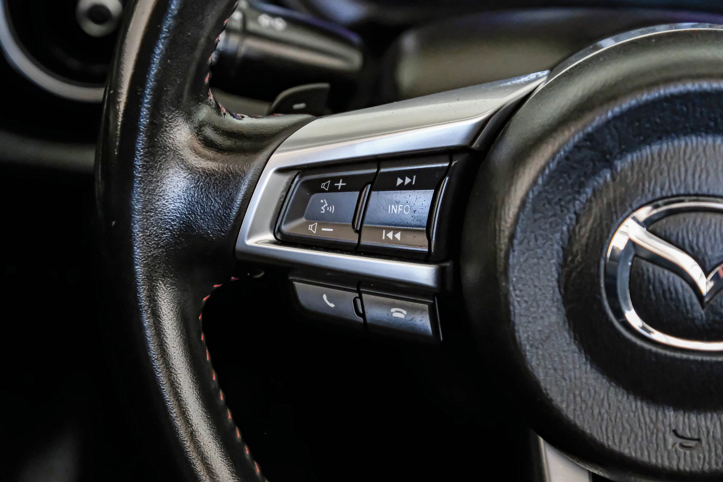 Used 2019 MAZDA MX-5 Miata RF Grand Touring image 14