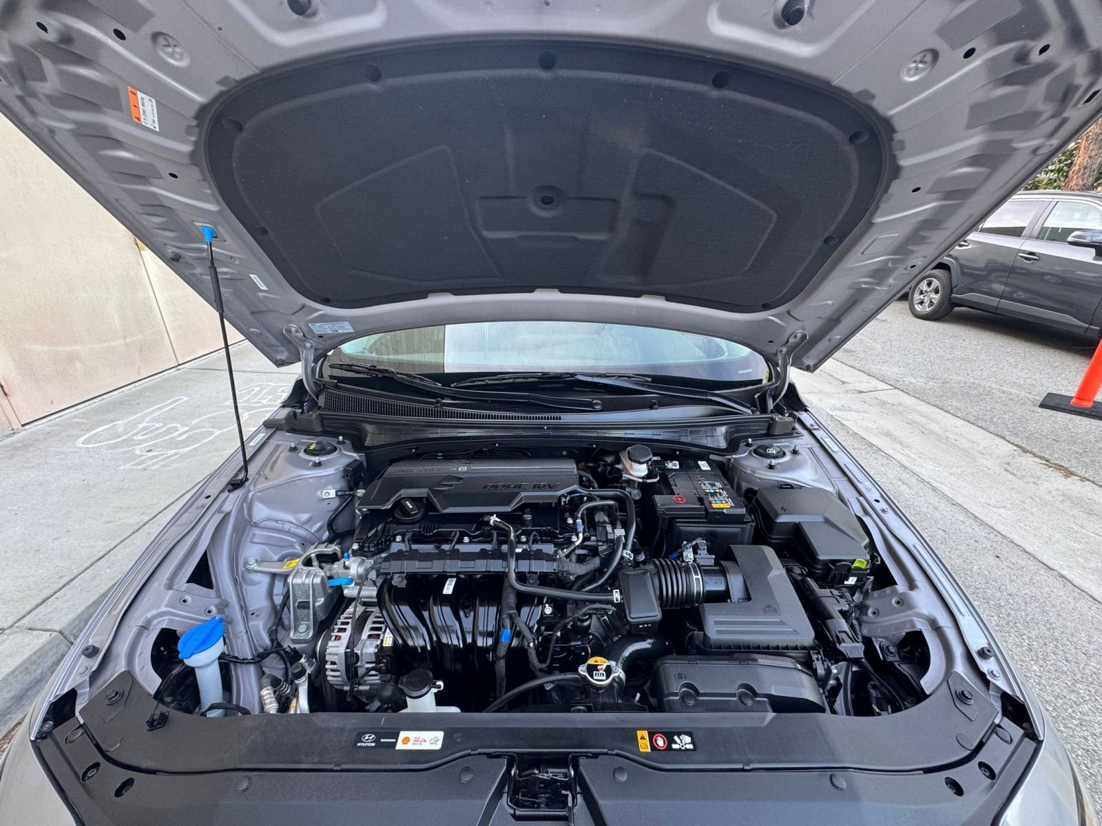 Used 2025 Hyundai Elantra SEL FWD image 34