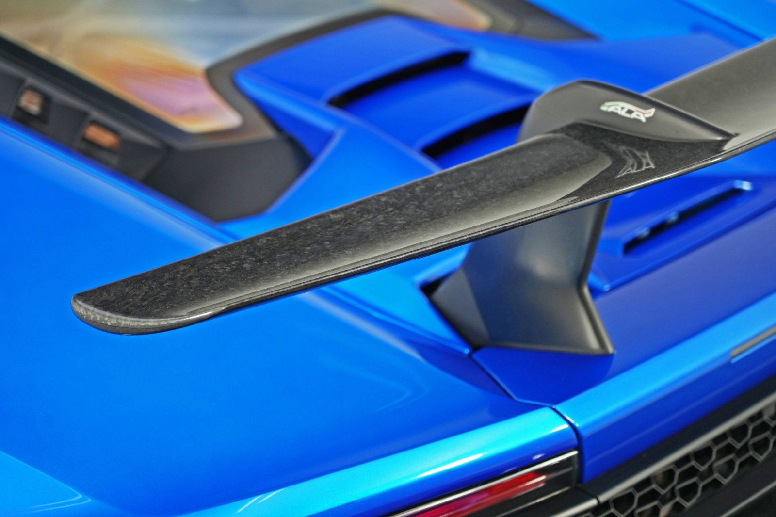 Used 2018 Lamborghini Huracan Performante image 78