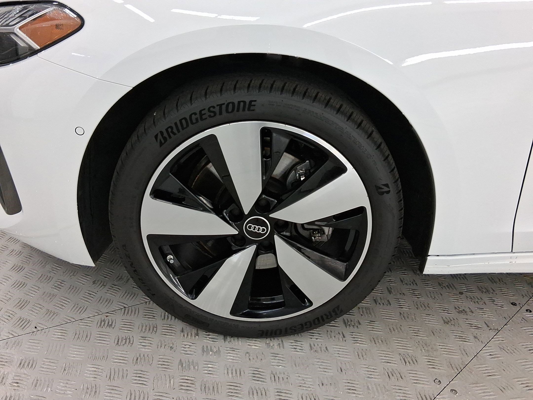 Used 2025 Audi A5 2.0T Premium Plus w/ Premium Plus image 11