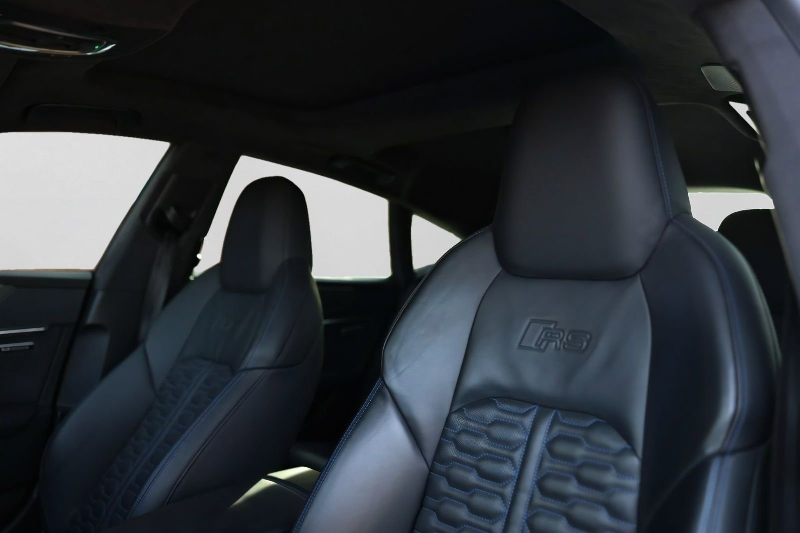 Used 2022 Audi RS 7 Sportback AWD/4WD image 49