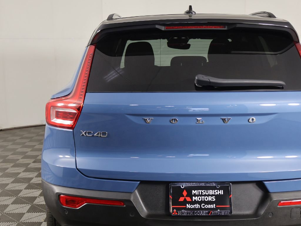 Used 2023 Volvo XC40 Recharge Plus AWD/4WD image 14