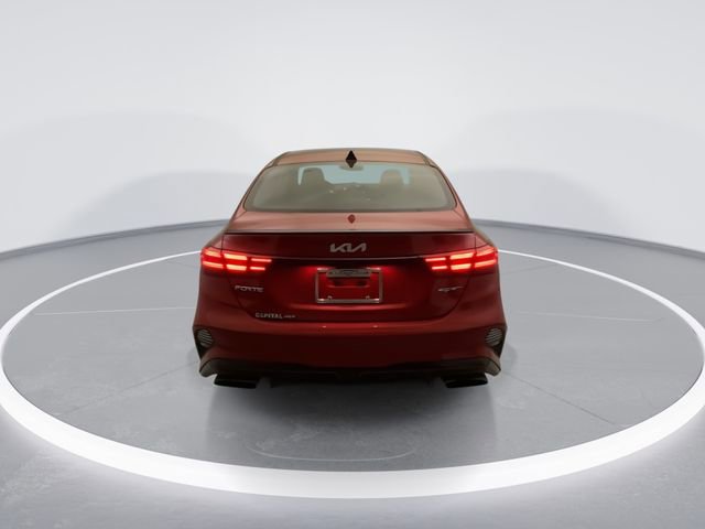 Used 2022 Kia Forte GT image 3