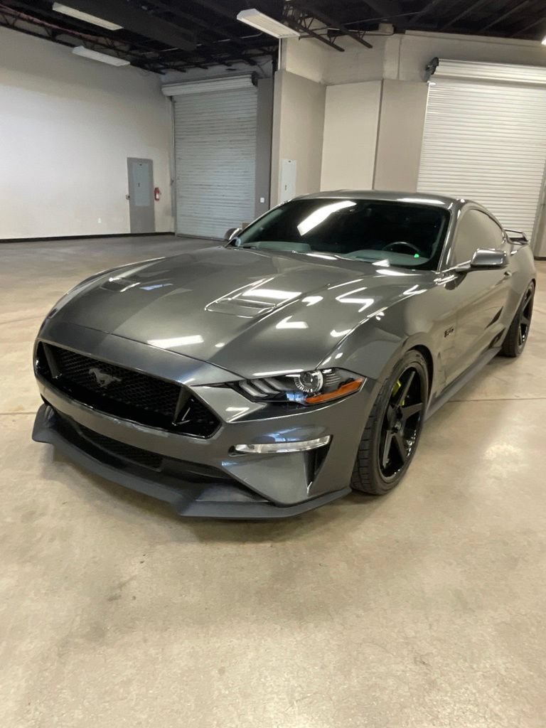 Used 2018 Ford Mustang GT Premium w/ GT Performance Package RWD image 2