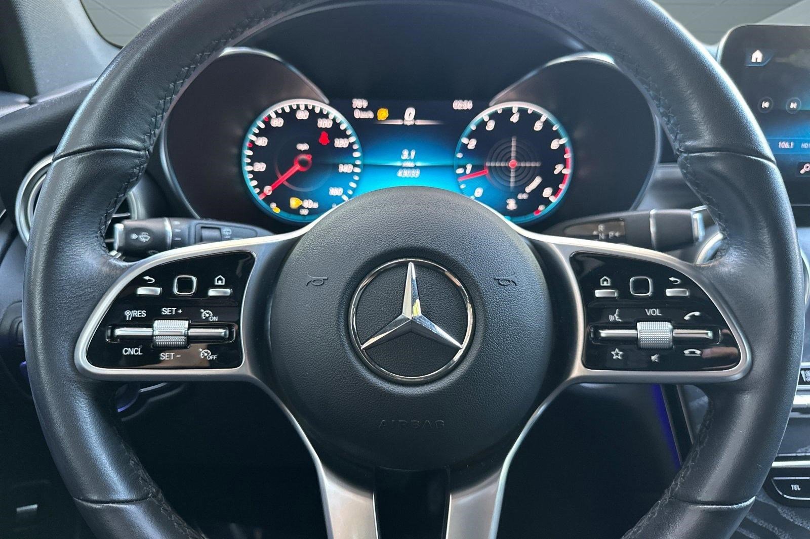 Used 2021 Mercedes-Benz GLC 300 4MATIC image 16
