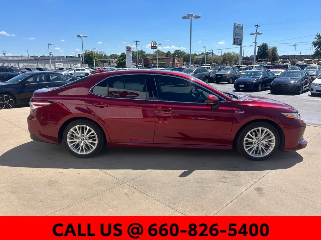 Used 2018 Toyota Camry XLE w/ Audio Package FWD image 4