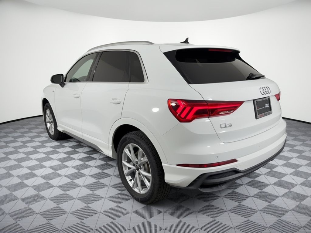 Certified 2025 Audi Q3 2.0T Premium Plus w/ Premium Plus Package AWD/4WD image 3