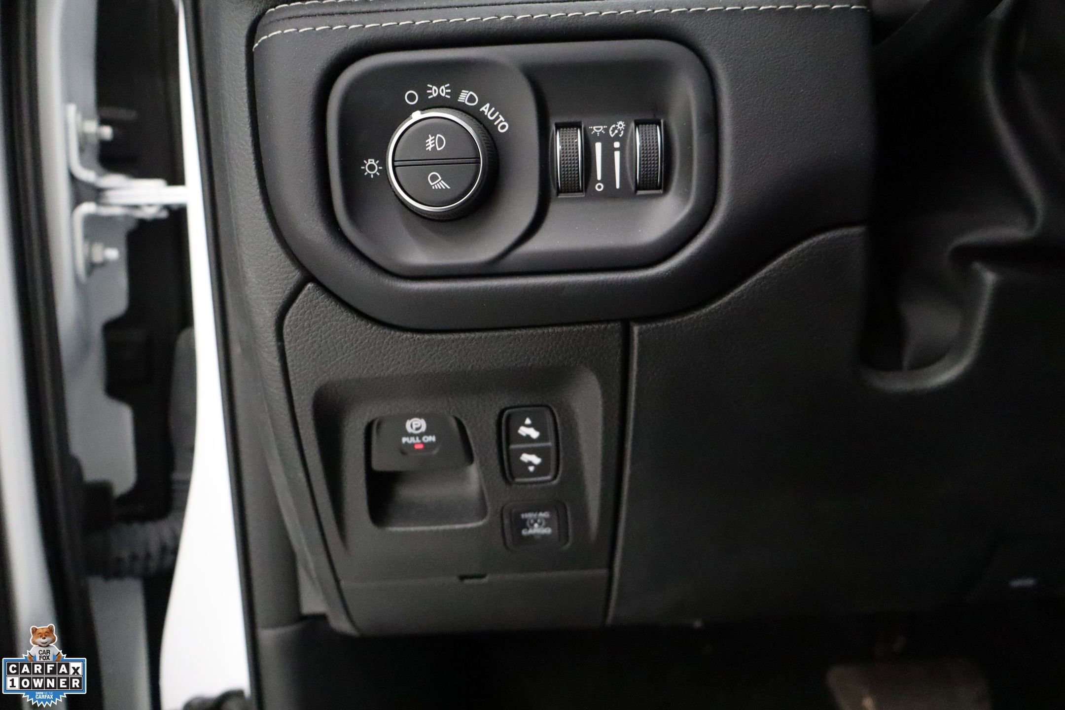 Used 2023 RAM 1500 Limited image 13