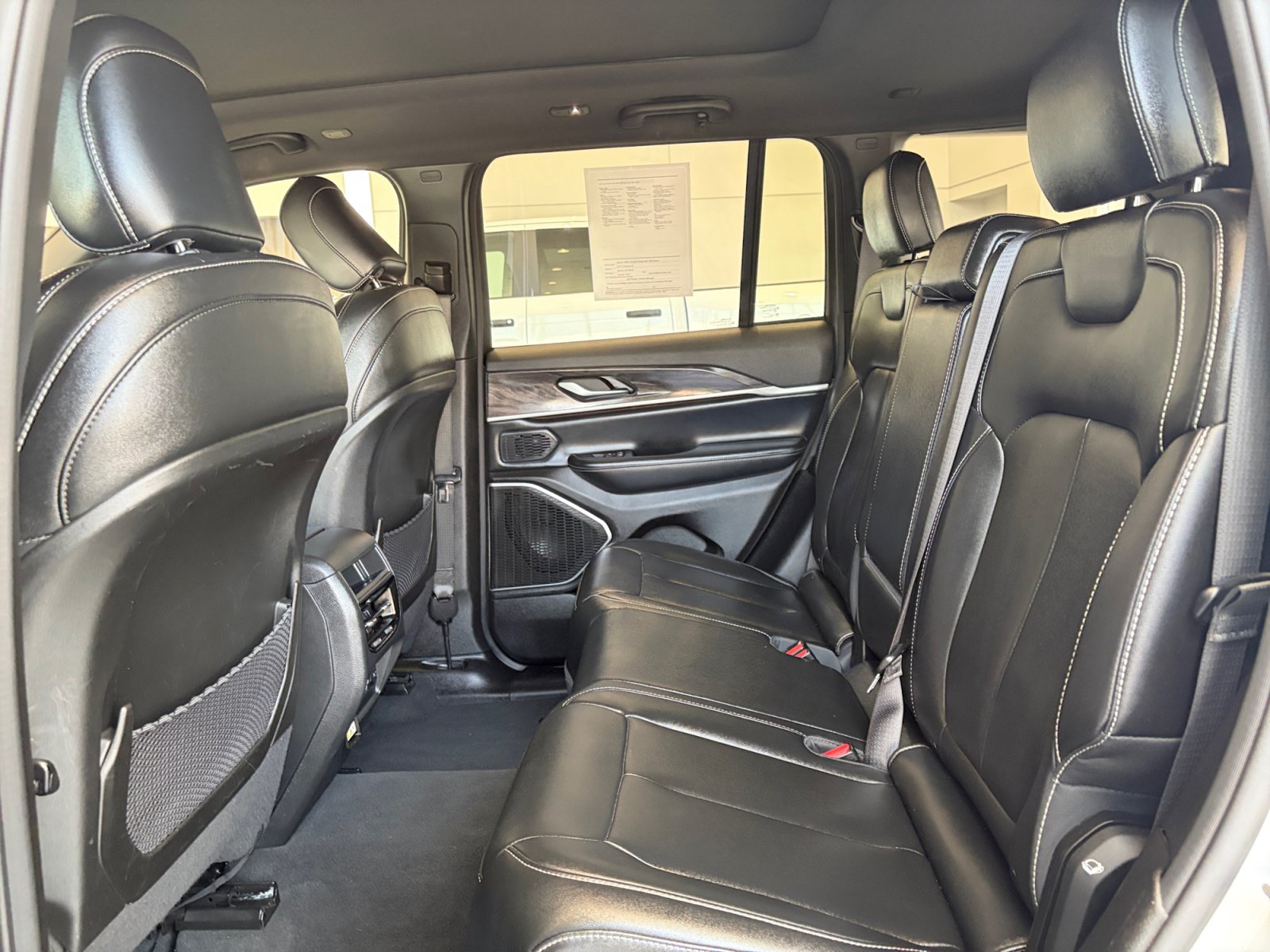 Used 2024 Jeep Grand Cherokee Limited 4xe AWD/4WD image 20