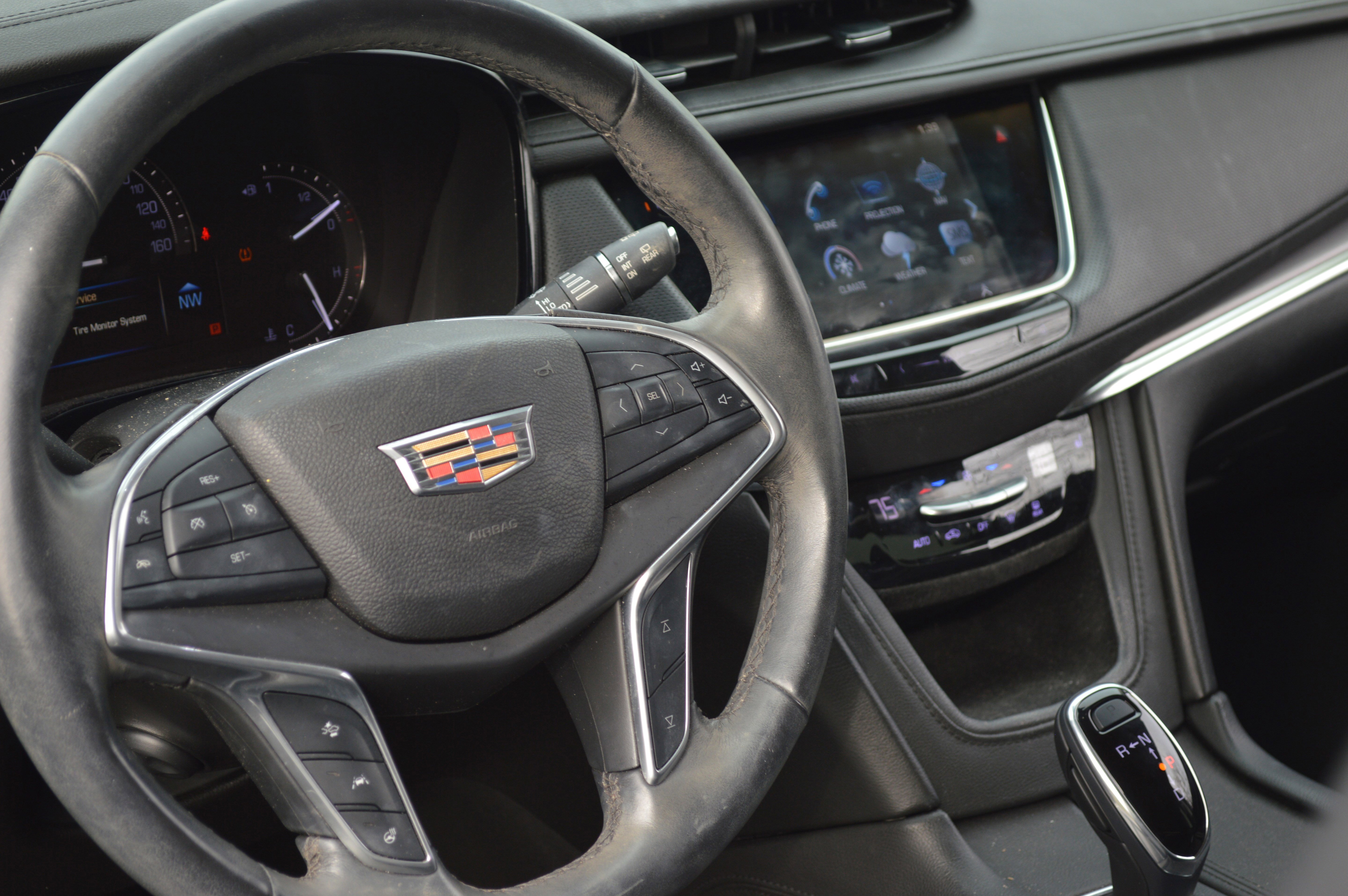 Used 2017 Cadillac XT5 Luxury w/ Driver Awareness Package image 26