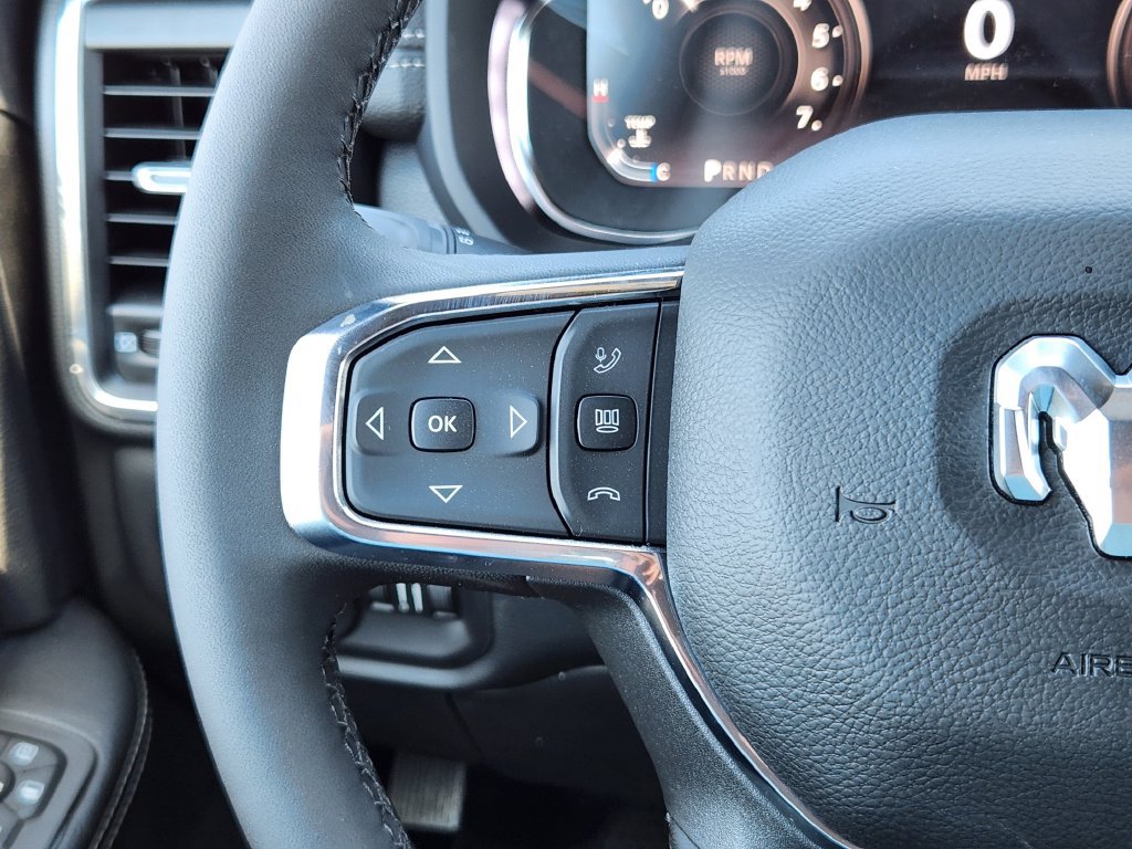 New 2026 RAM 2500 Laramie AWD/4WD image 17