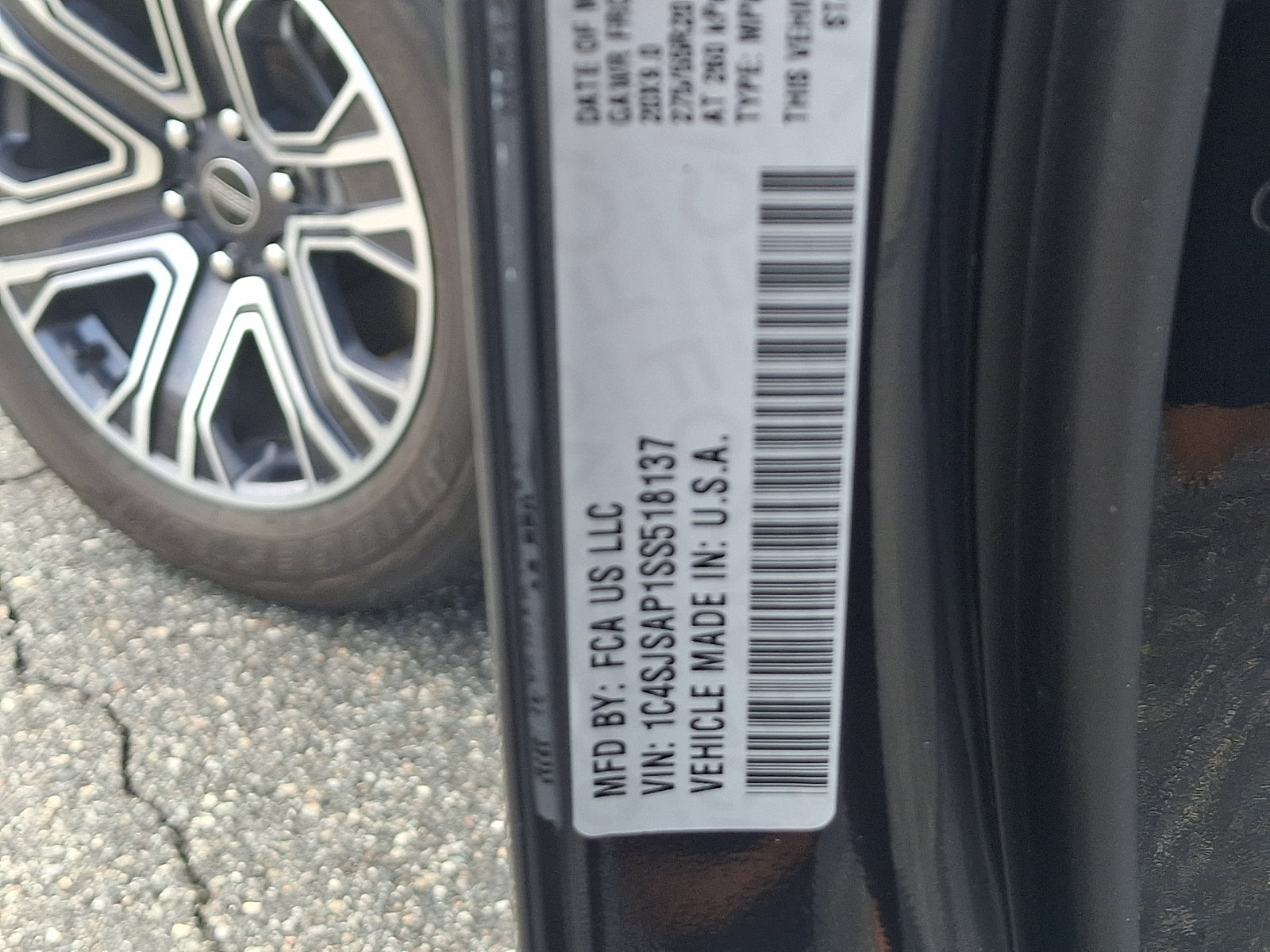Used 2025 Jeep Wagoneer L 4WD image 27