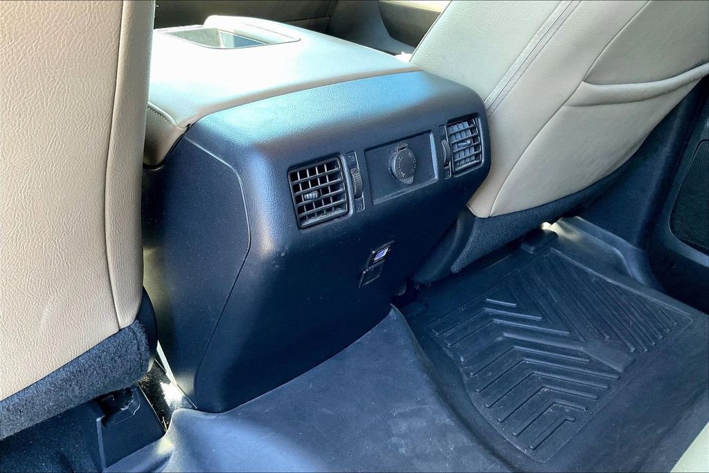 Used 2019 Toyota Tundra Limited image 24