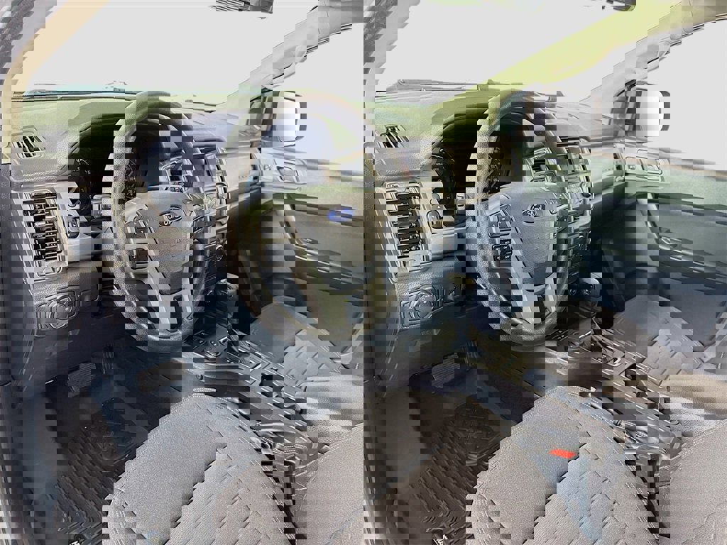 Used 2019 Ford Ranger XLT w/ Trailer Tow Package image 3