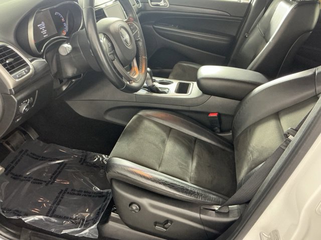 Used 2021 Jeep Grand Cherokee Laredo X AWD/4WD image 8