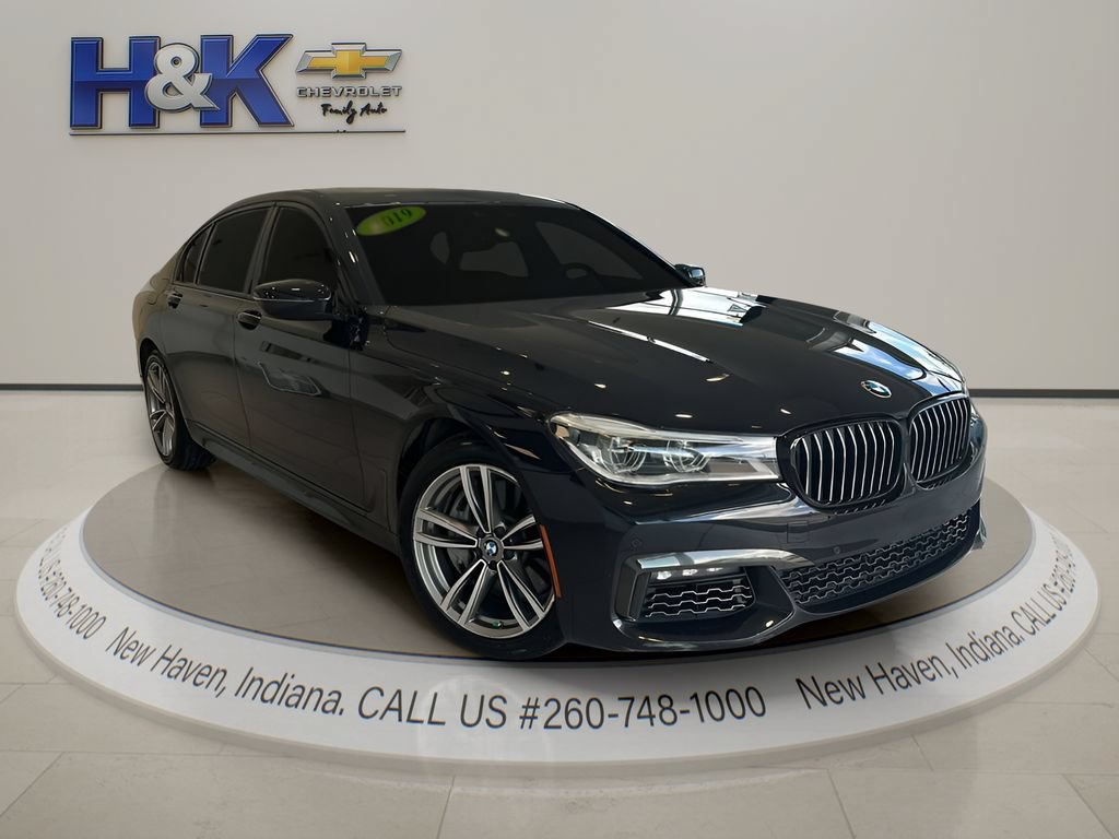 Used 2019 BMW 750i xDrive w/ M Sport Package AWD/4WD image 1