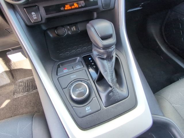 Used 2025 Toyota RAV4 XLE image 22