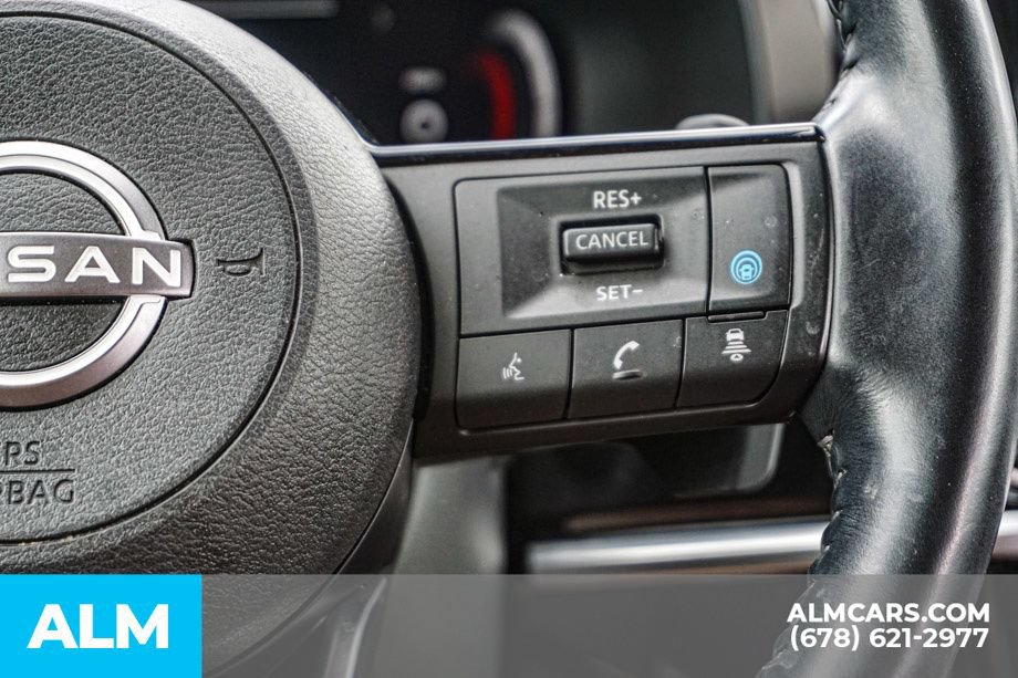Used 2023 Nissan Pathfinder Platinum w/ Cargo Package FWD image 31