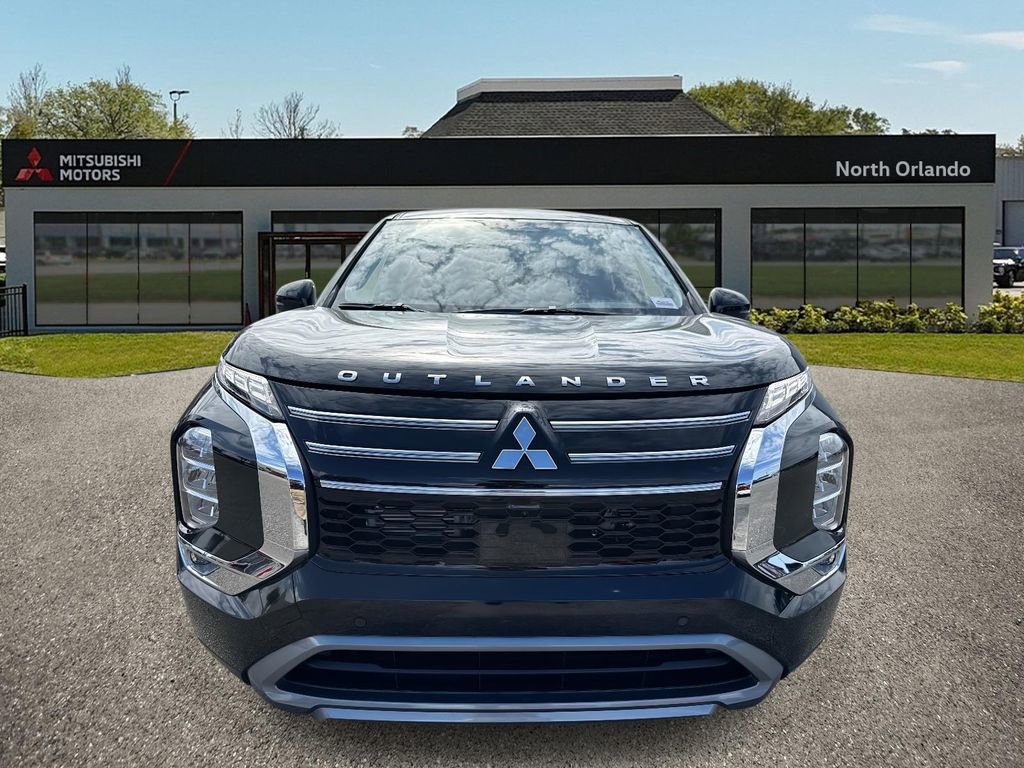 New 2026 Mitsubishi Outlander SE image 8