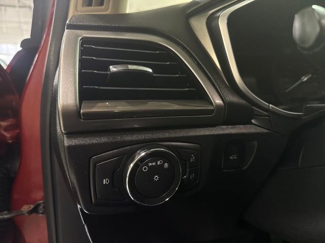 Used 2017 Ford Fusion Energi SE image 24