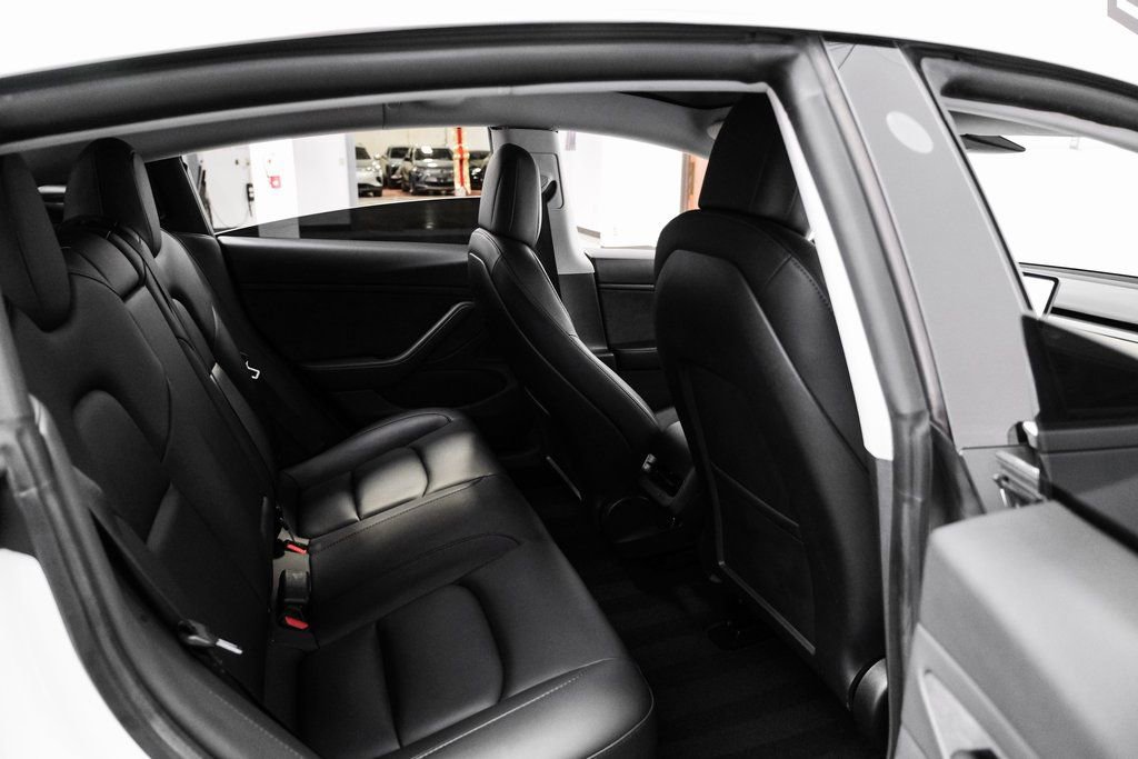 Used 2020 Tesla Model 3 Long Range image 32