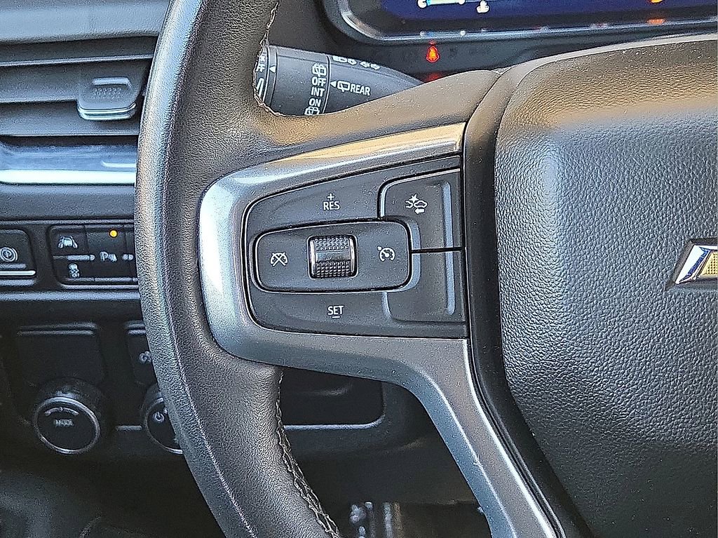 Used 2023 Chevrolet Suburban LT image 20