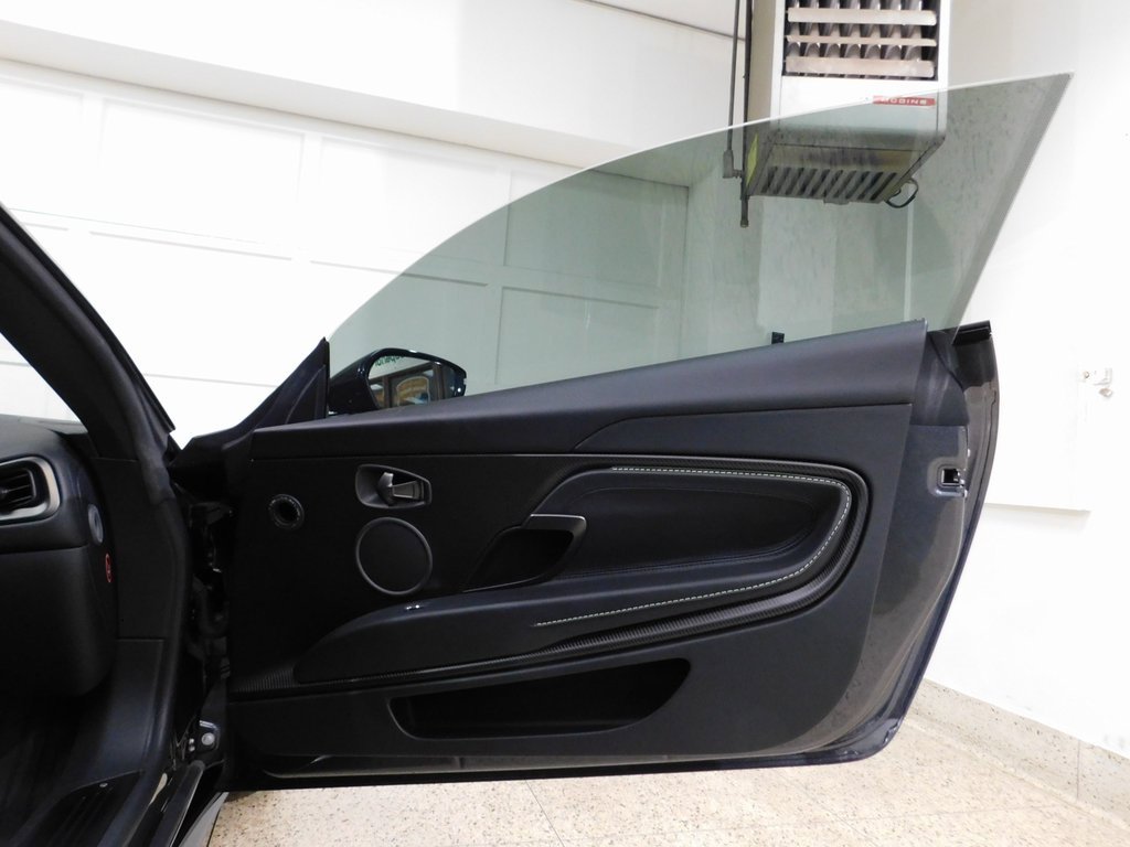 Used 2020 Aston Martin DB11 AMR image 90