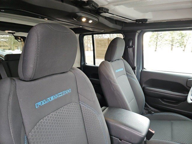 Used 2025 Jeep Wrangler Unlimited Rubicon 4xe w/ Convenience Group image 12