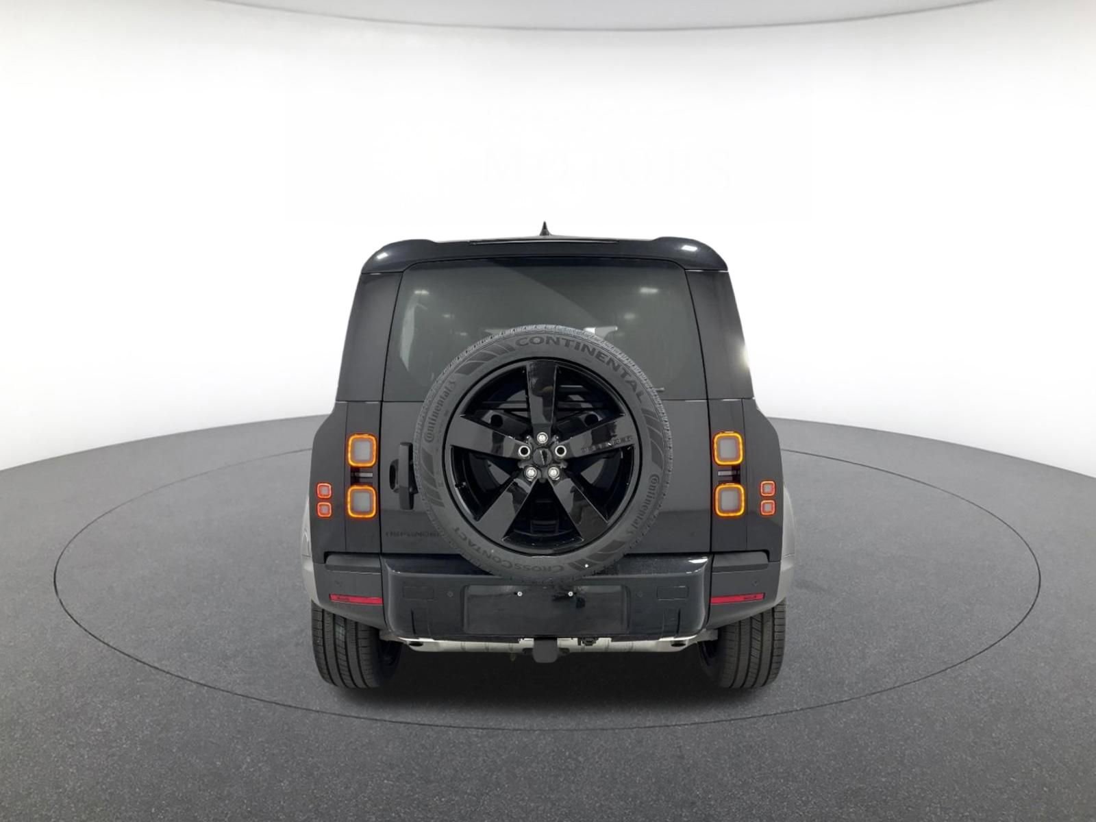New 2026 Land Rover Defender 110 S image 4