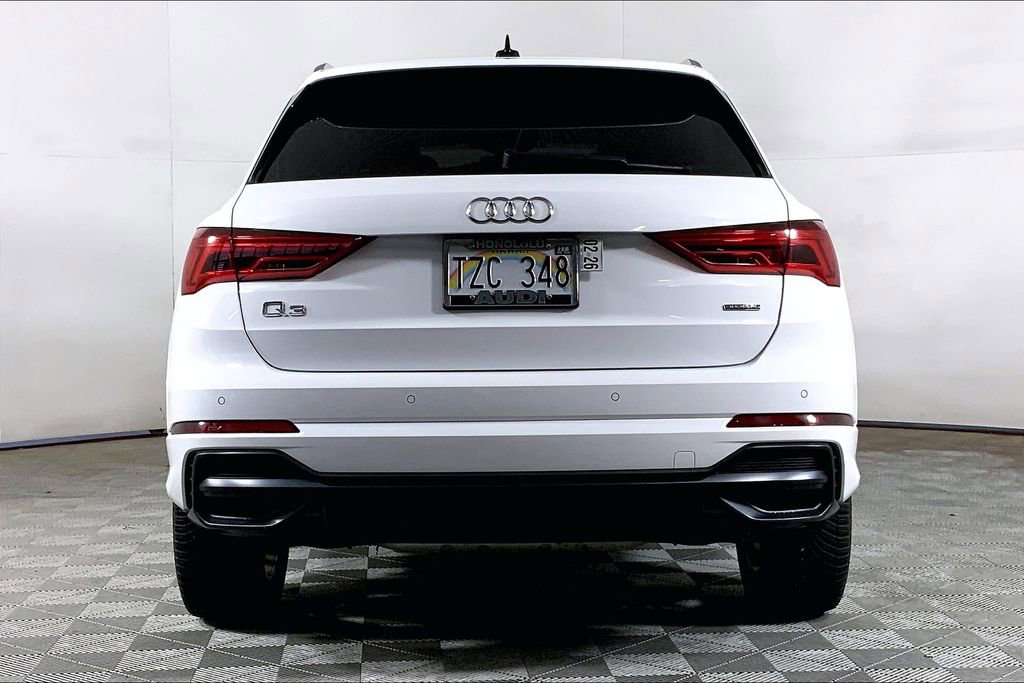 Used 2020 Audi Q3 2.0T Premium w/ Convenience Package image 3