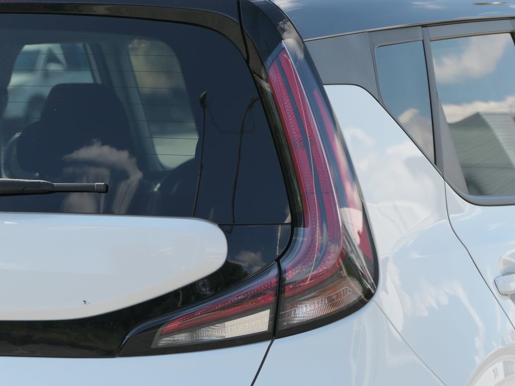 Used 2023 Kia Soul S image 3